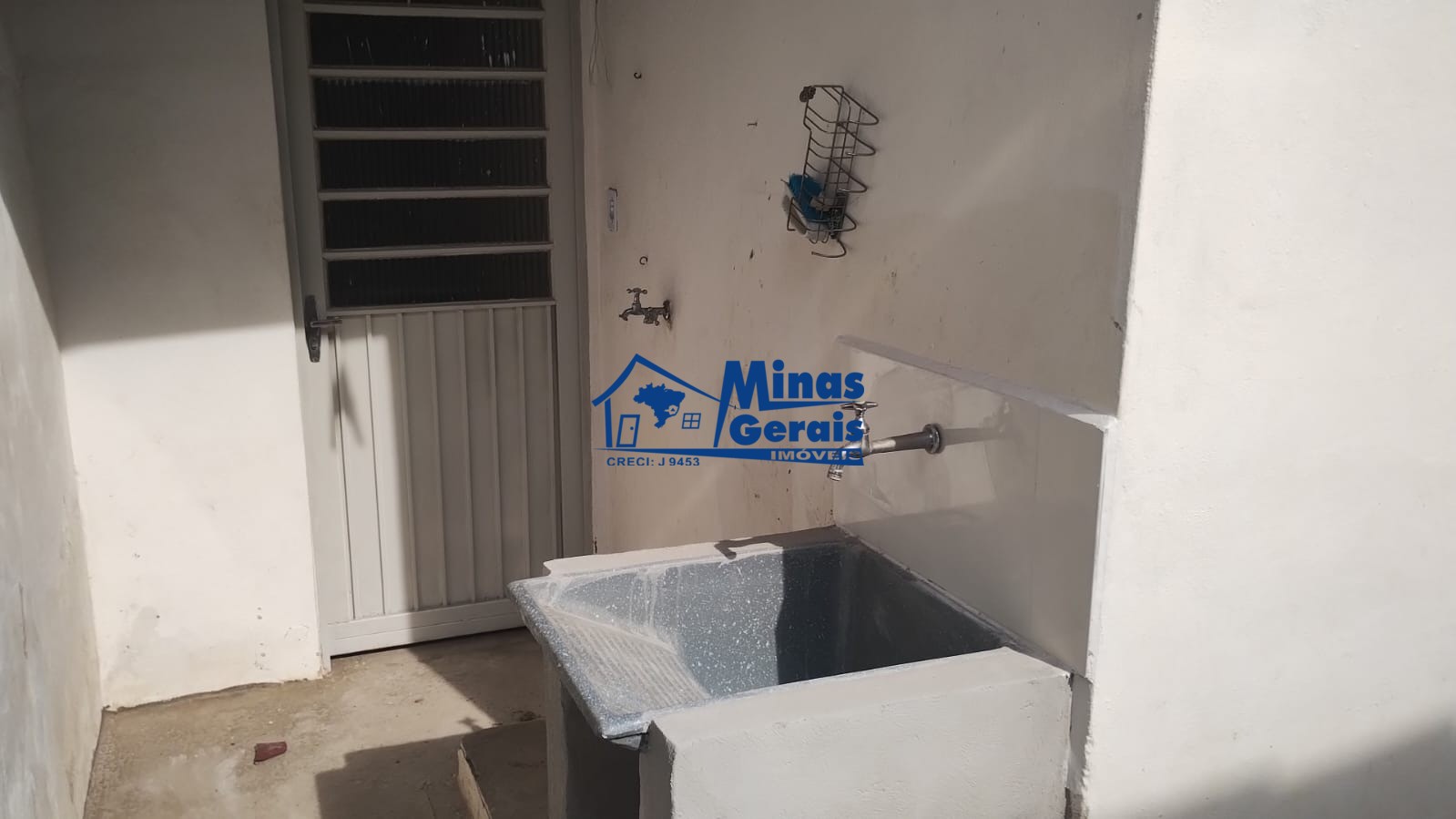 Casa para alugar com 2 quartos, 40m² - Foto 22