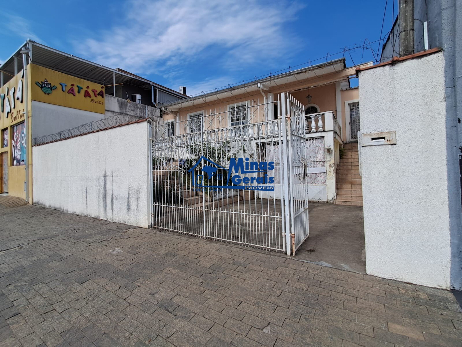 Casa, 3 quartos, 241 m² - Foto 1