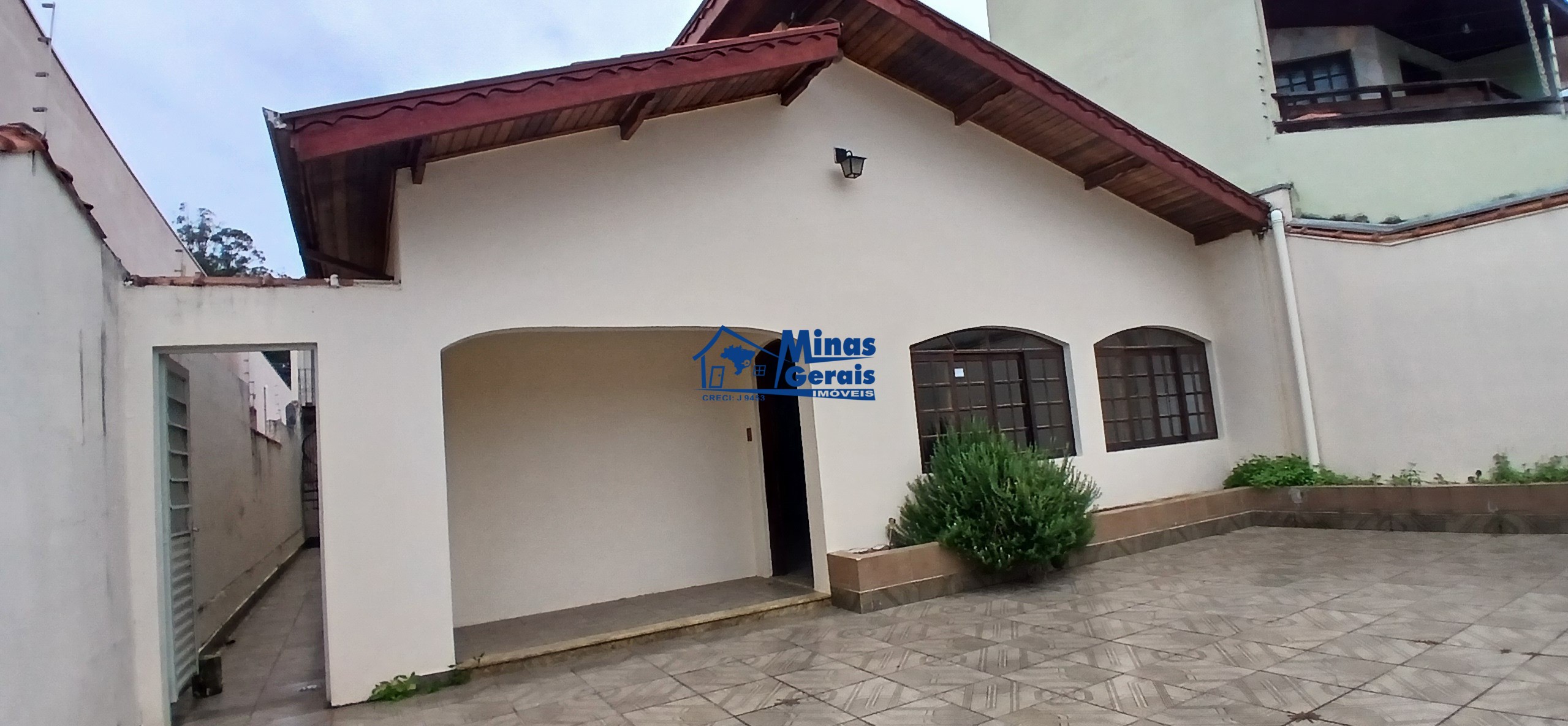 Casa, 3 quartos, 230 m² - Foto 1