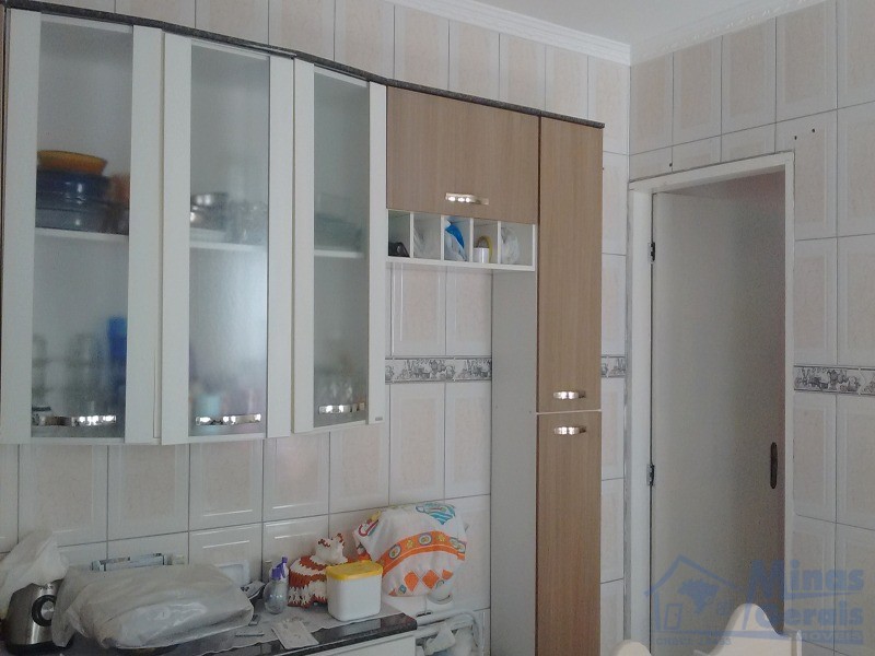 Casa, 5 quartos, 168 m² - Foto 4