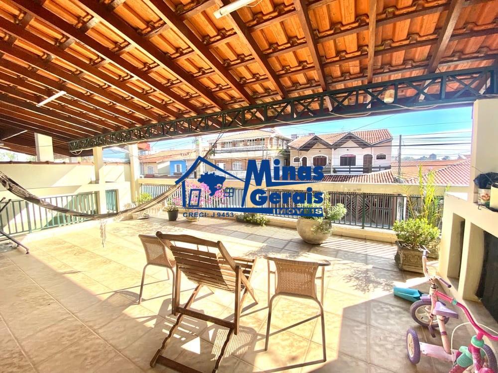 Casa, 4 quartos, 230 m² - Foto 3