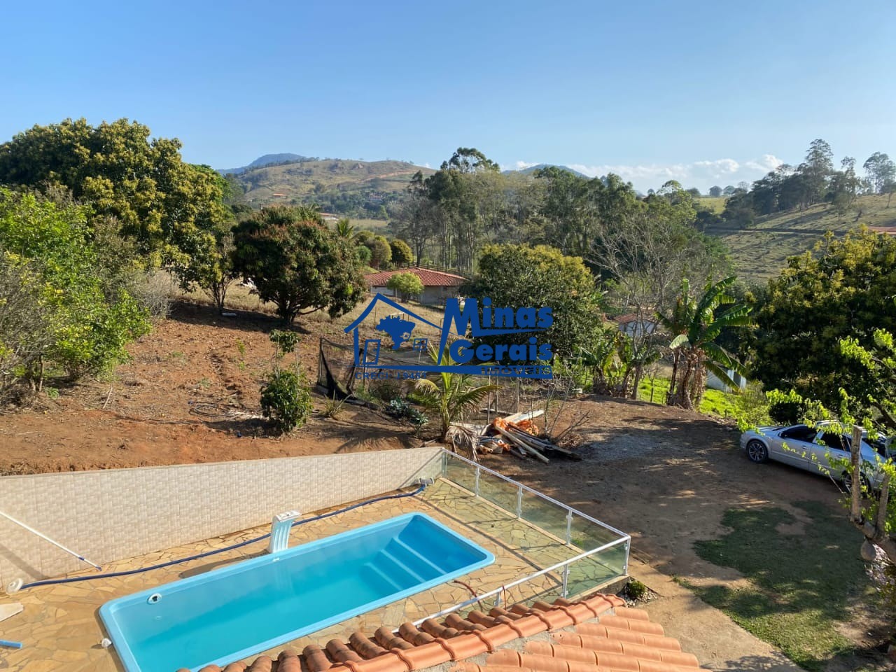 Chácara, 4 quartos, 2000 m² - Foto 1