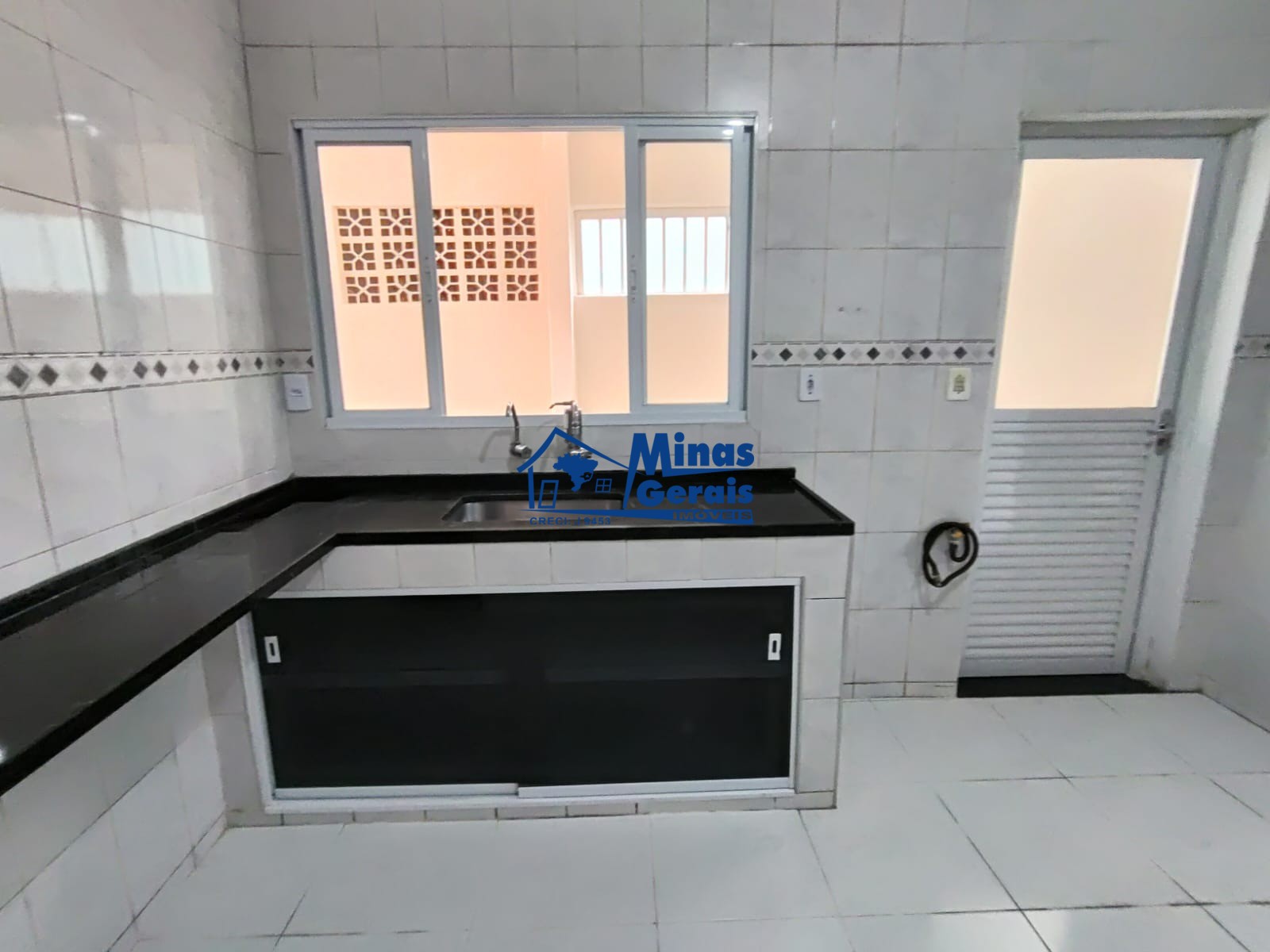 Casa, 2 quartos, 59 m² - Foto 1