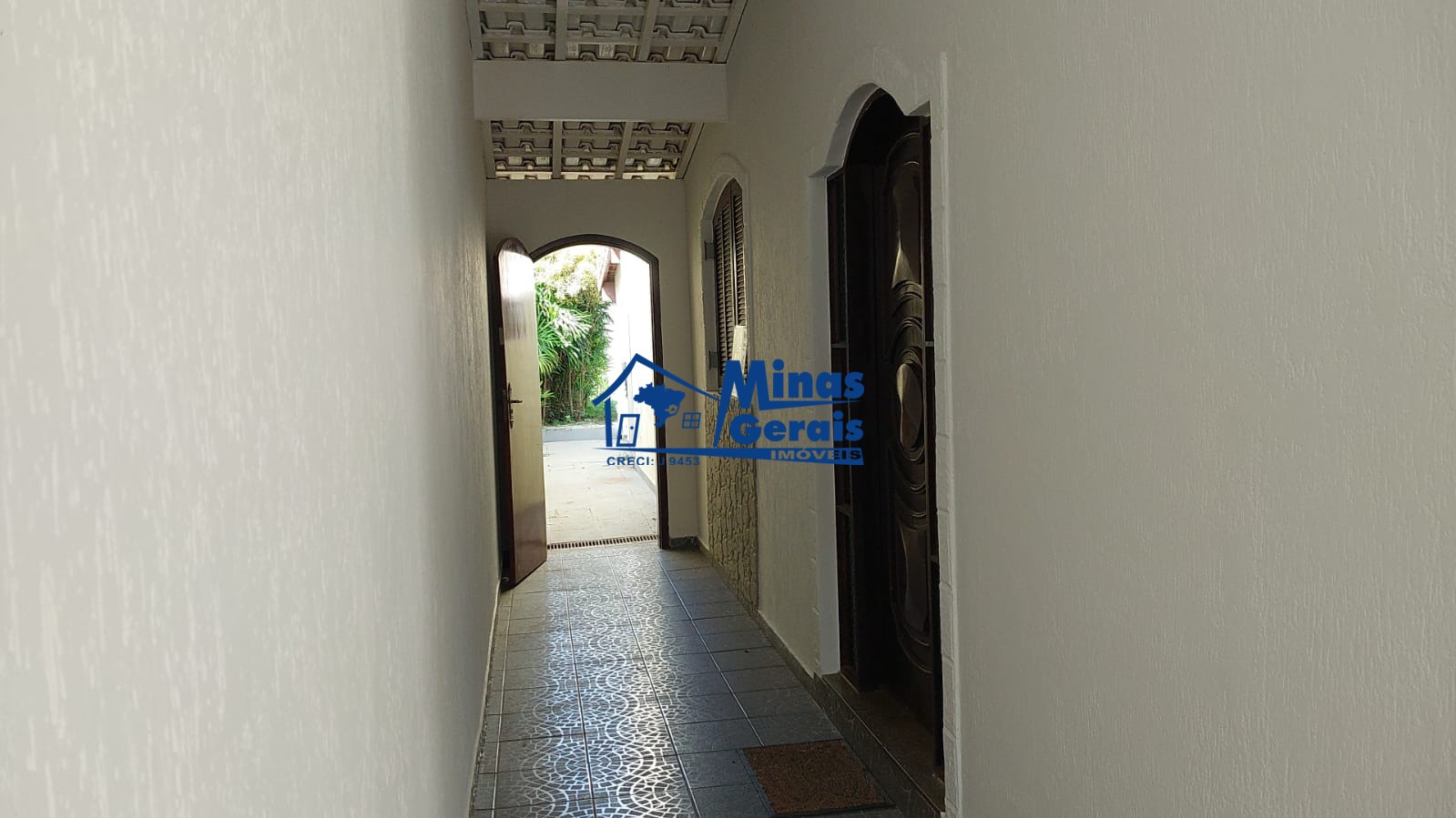 Casa, 4 quartos, 222 m² - Foto 2