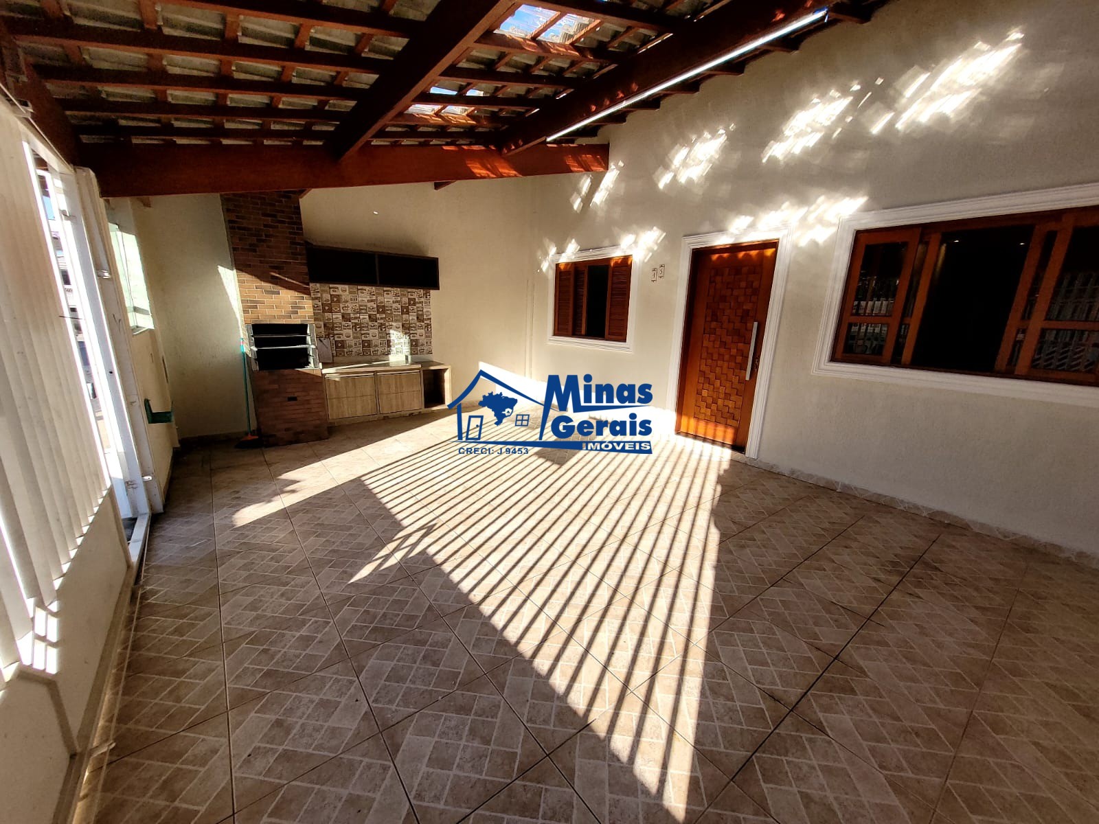 Casa, 3 quartos, 98 m² - Foto 1