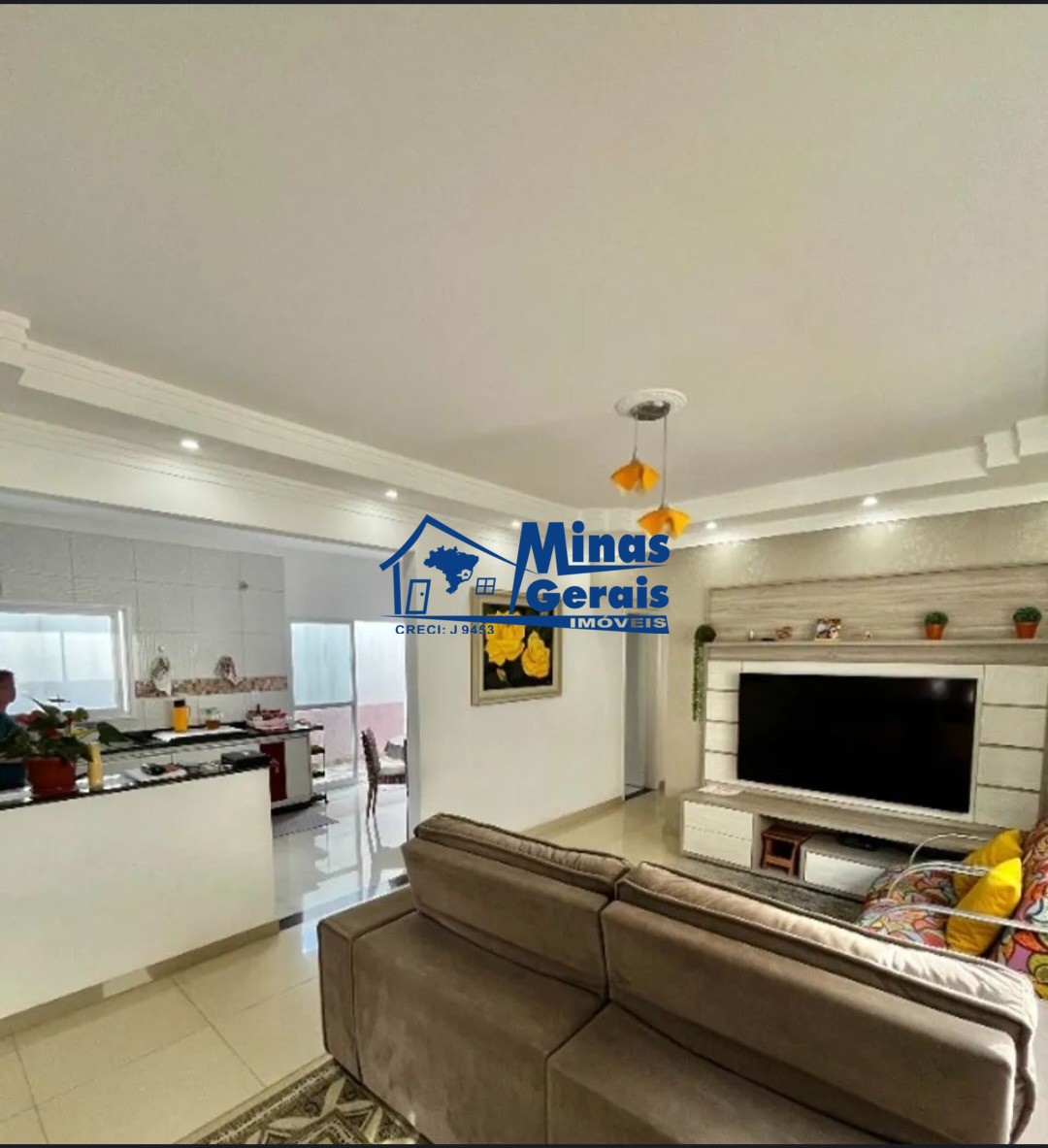 Casa, 4 quartos, 180 m² - Foto 1