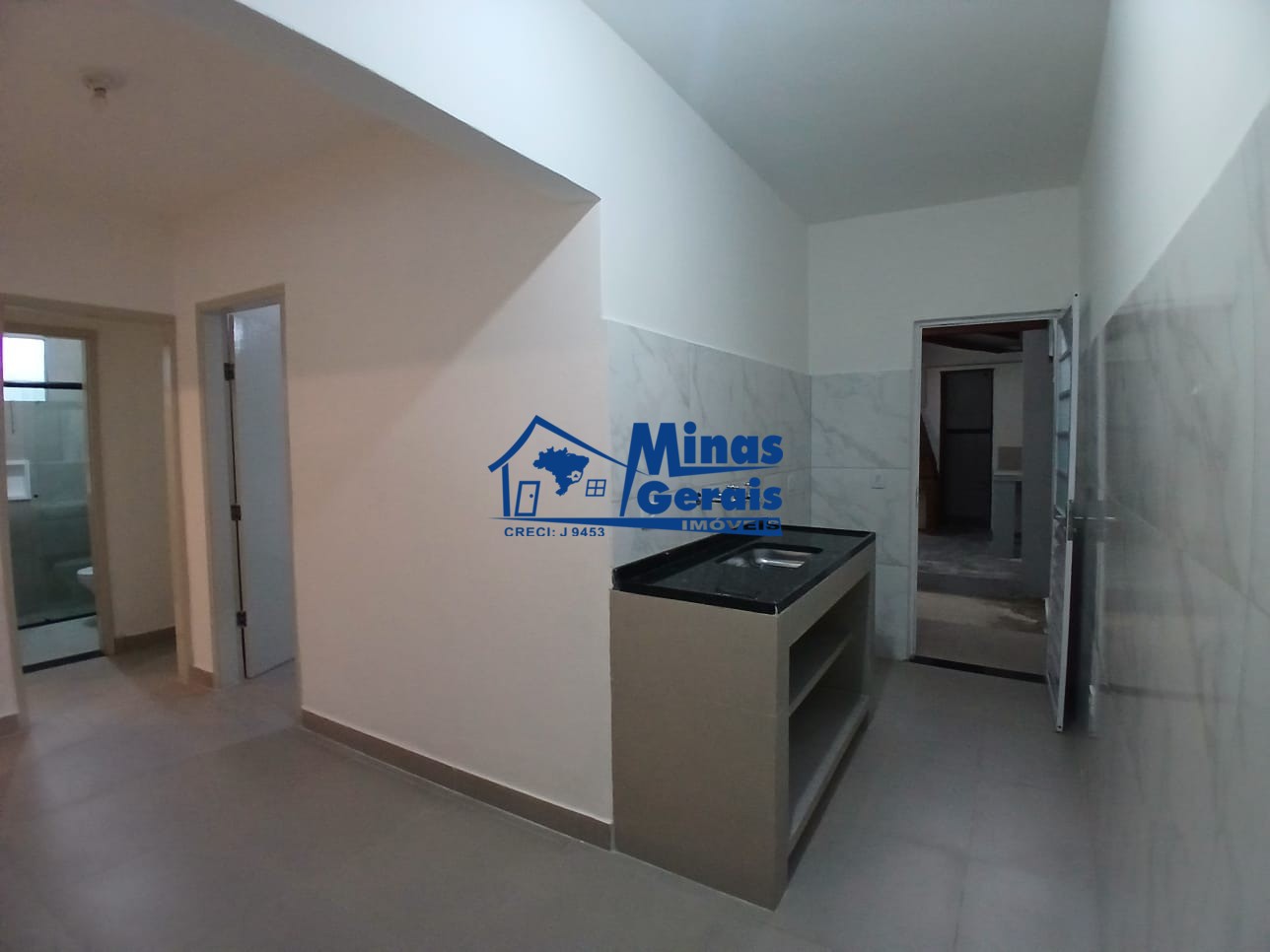 Casa, 4 quartos, 221 m² - Foto 2