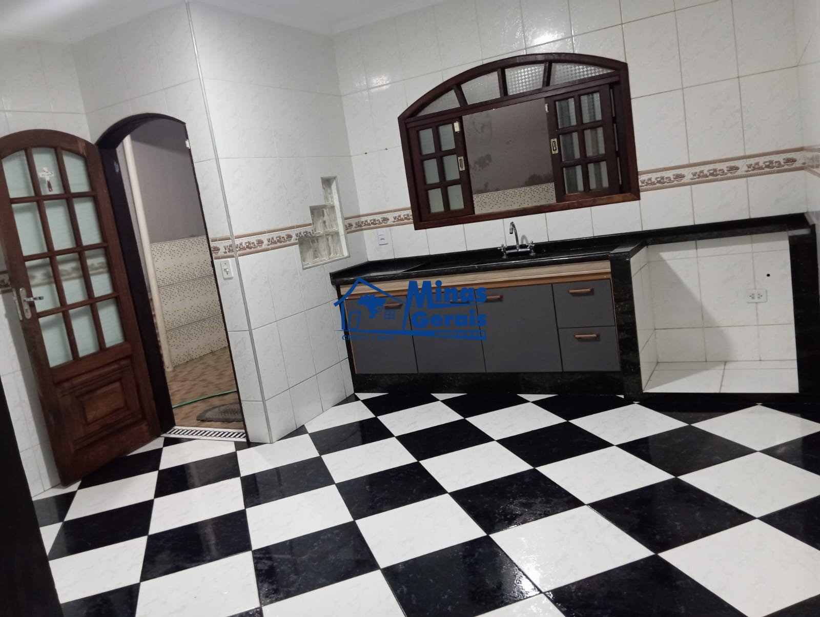 Casa, 3 quartos, 162 m² - Foto 1