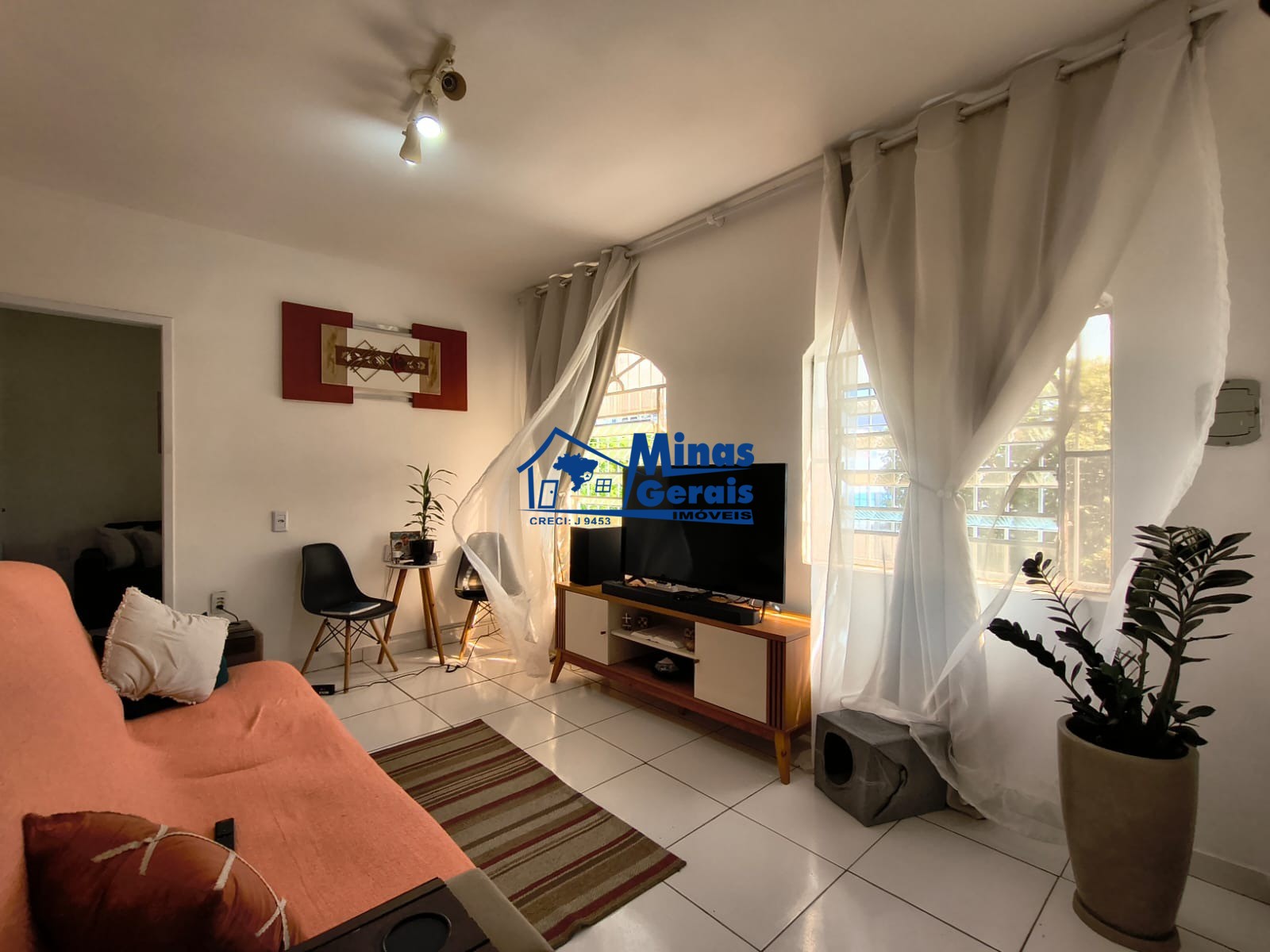 Casa, 4 quartos, 158 m² - Foto 1