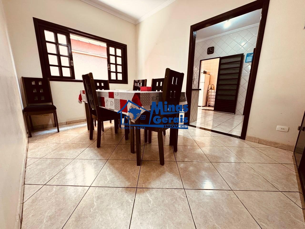 Casa, 3 quartos, 192 m² - Foto 3