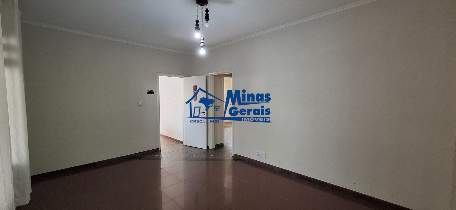 Casa, 5 quartos, 210 m² - Foto 3