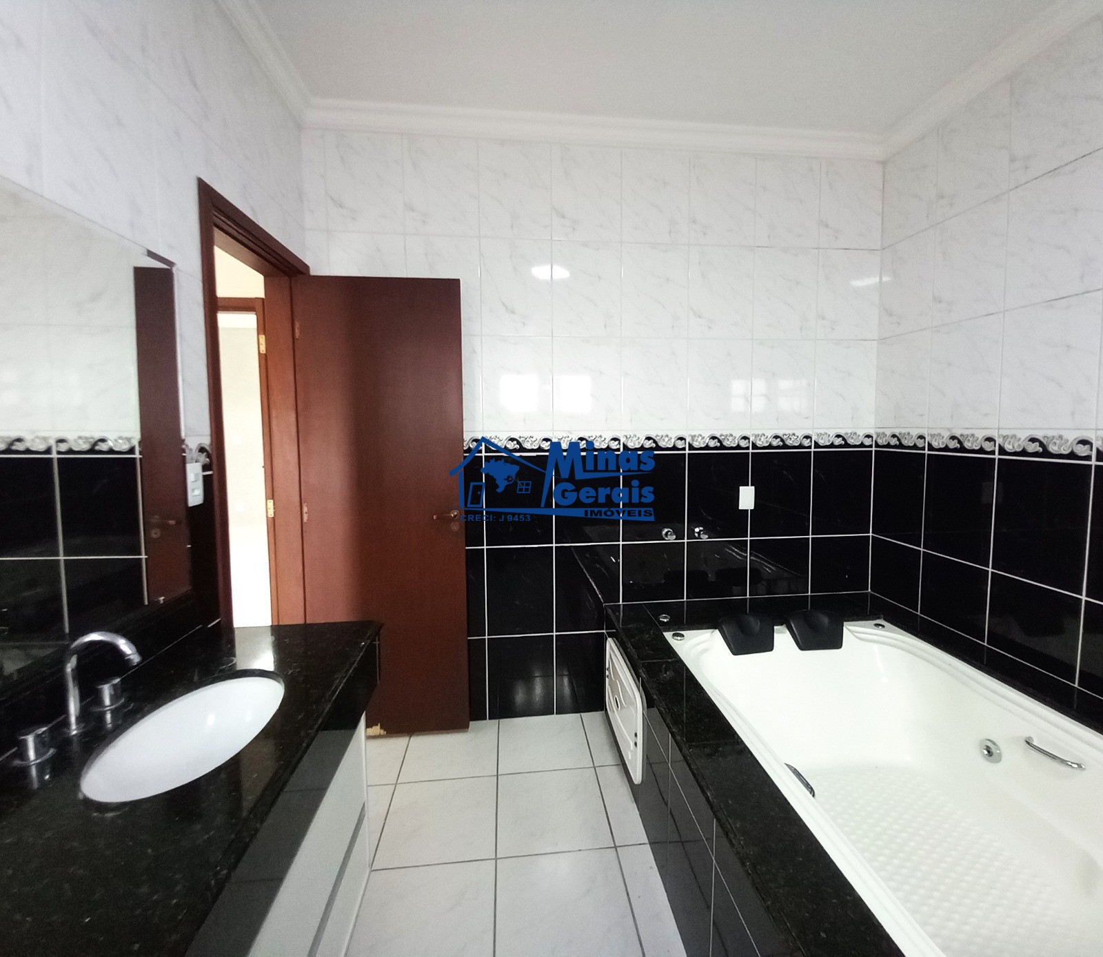 Casa, 3 quartos, 210 m² - Foto 27
