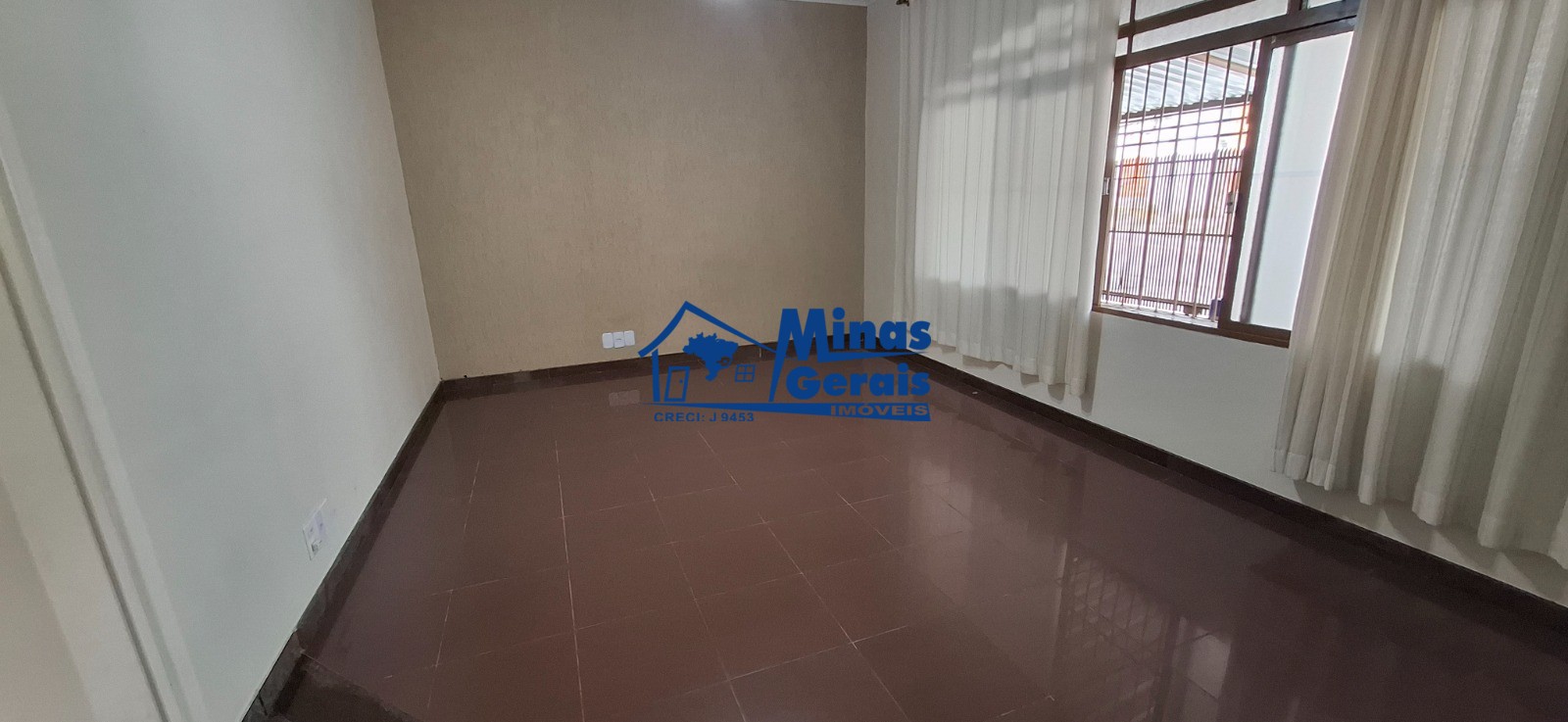 Casa, 5 quartos, 210 m² - Foto 2