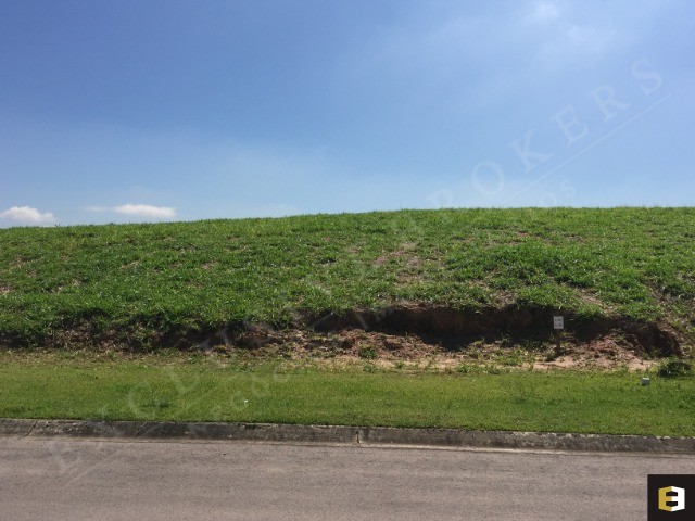 Terreno à venda, 869m² - Foto 2