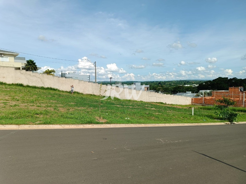 Terreno à venda, 300m² - Foto 1