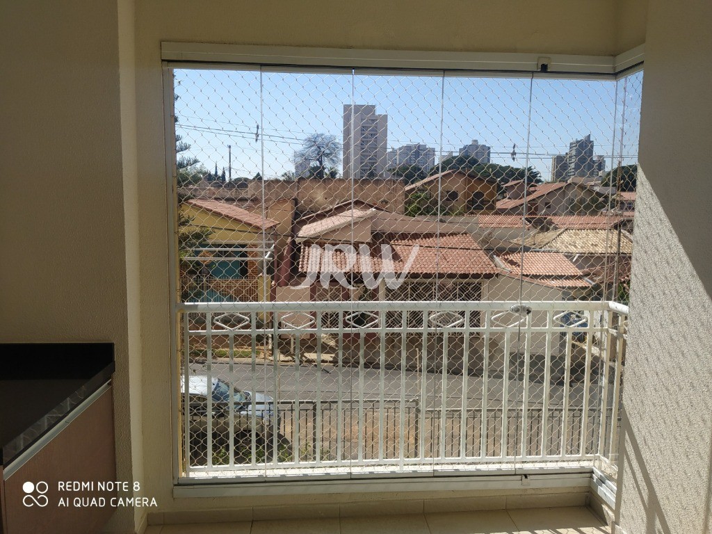 Apartamento à venda com 3 quartos, 85m² - Foto 1