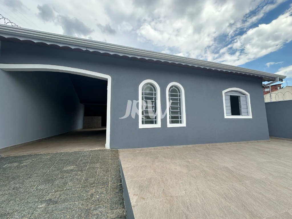 Casa à venda com 2 quartos, 250m² - Foto 3