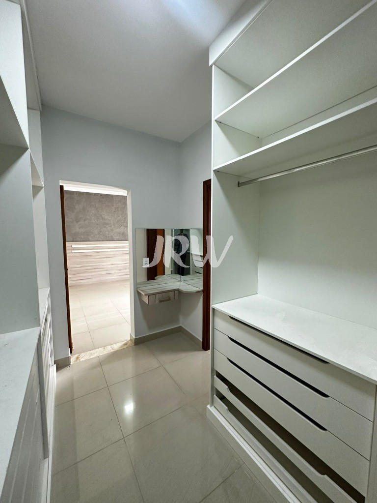Sobrado à venda com 3 quartos, 240m² - Foto 4