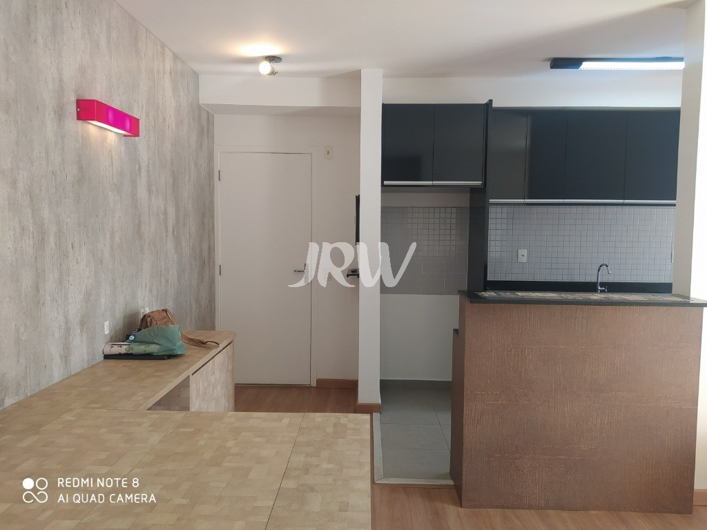 Apartamento à venda com 3 quartos, 85m² - Foto 2