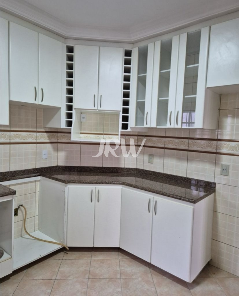 Casa, 4 quartos, 250 m² - Foto 3