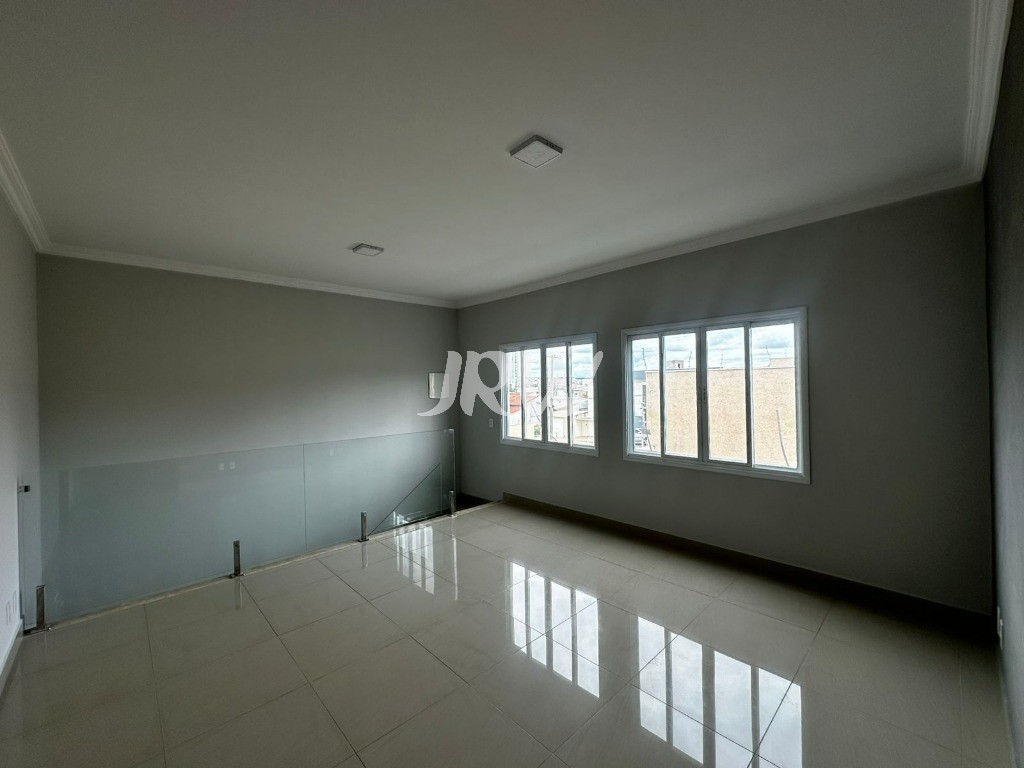 Sobrado à venda com 3 quartos, 240m² - Foto 8