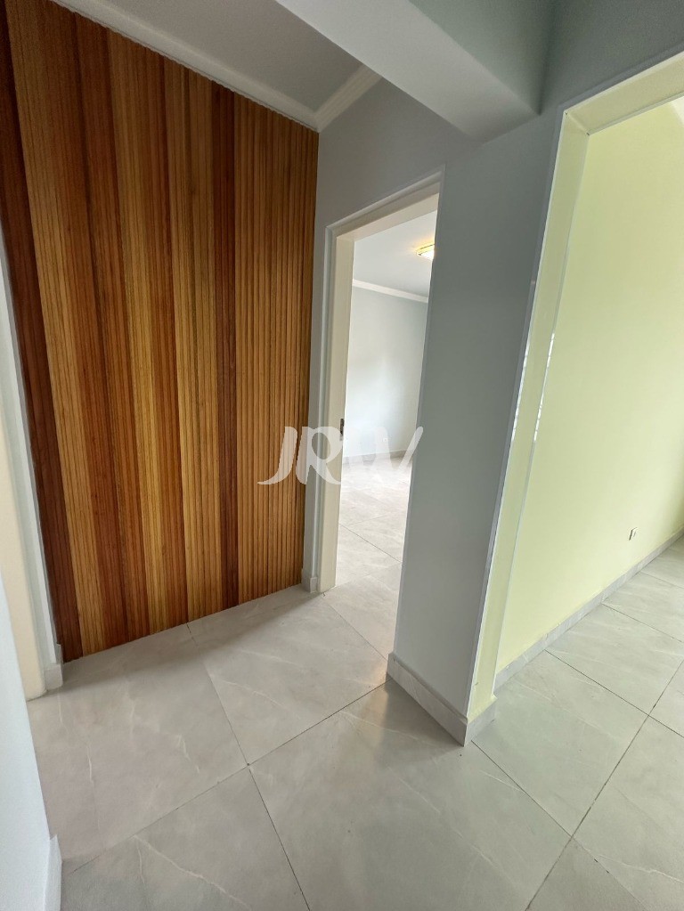 Casa à venda com 2 quartos, 250m² - Foto 9