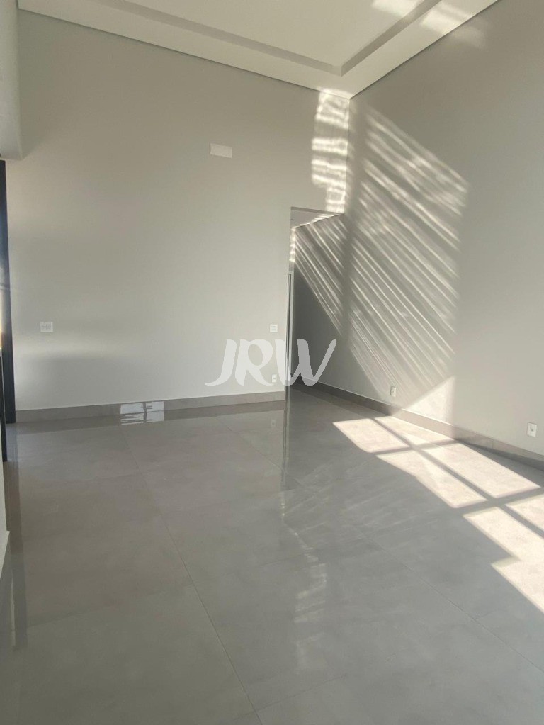 Casa de Condomínio à venda com 3 quartos, 308m² - Foto 2