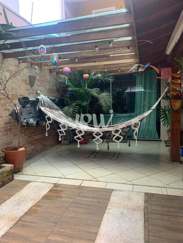 Casa à venda com 3 quartos, 125m² - Foto 3