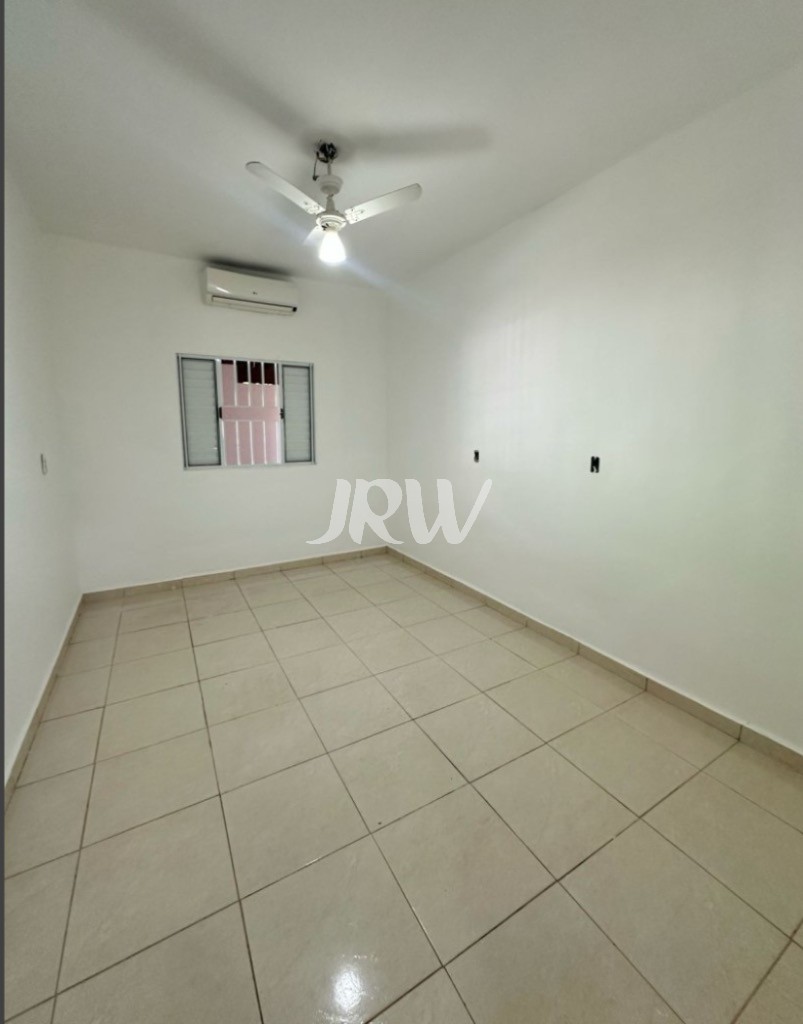 Casa à venda com 2 quartos, 108m² - Foto 5