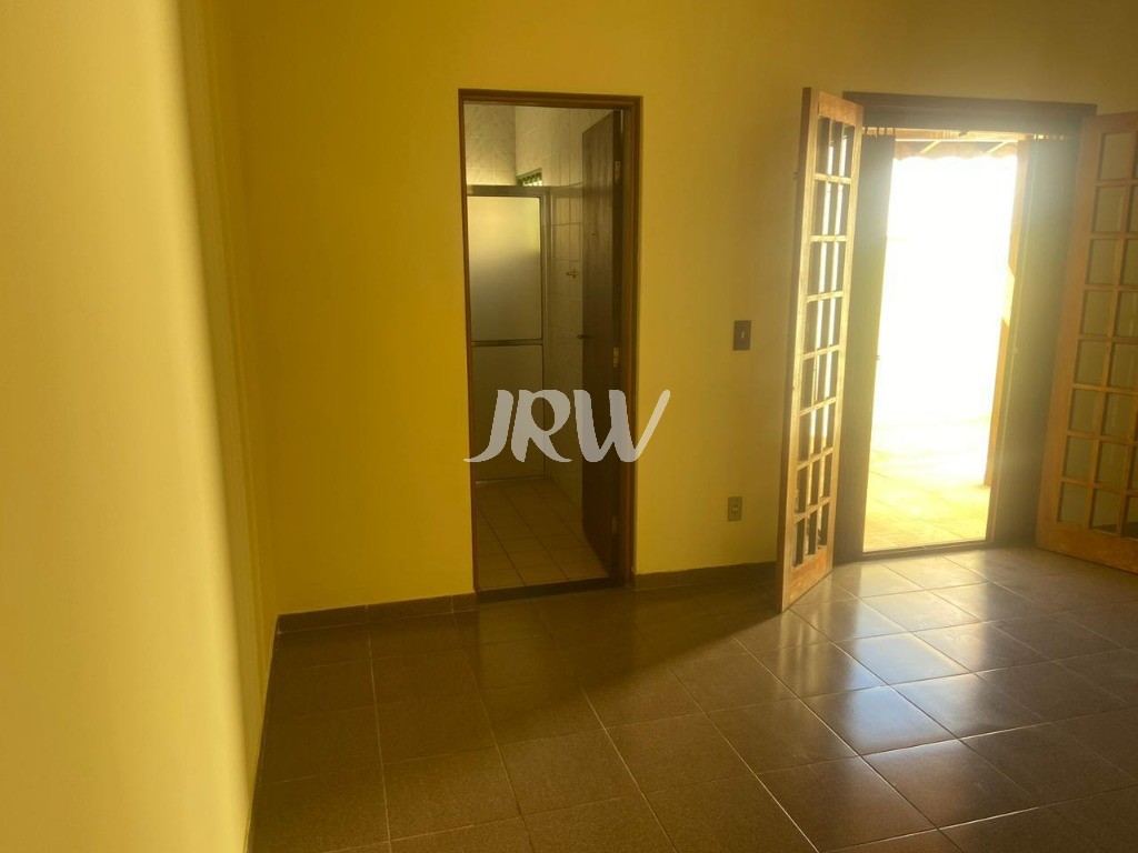 Casa à venda com 2 quartos, 166m² - Foto 13