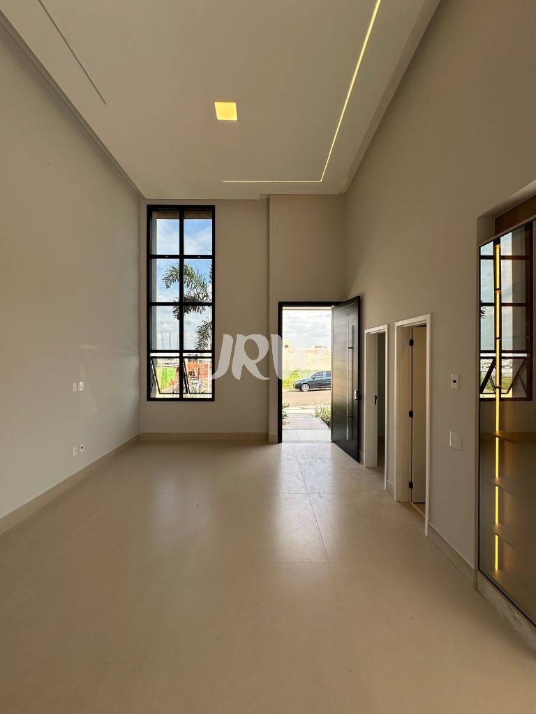 Casa de Condomínio à venda com 3 quartos, 300m² - Foto 5