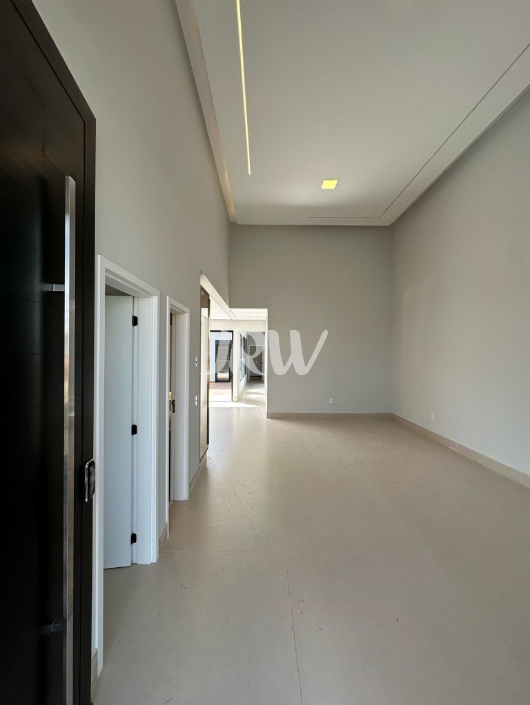 Casa de Condomínio à venda com 3 quartos, 300m² - Foto 4