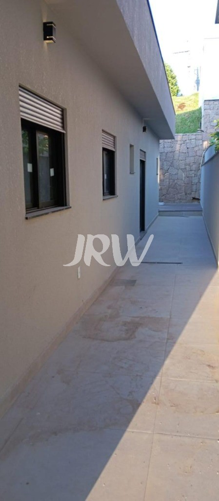 Casa de Condomínio à venda com 3 quartos, 360m² - Foto 35