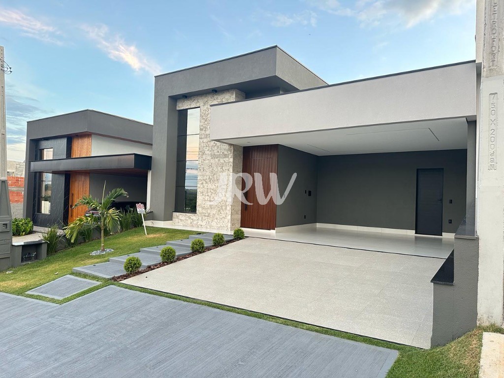 Casa de Condomínio à venda com 3 quartos, 305m² - Foto 2