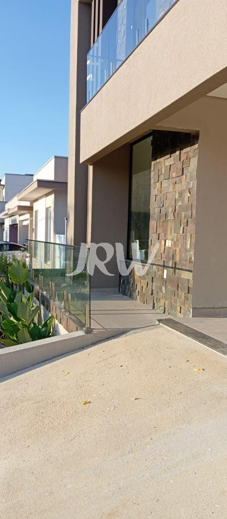 Casa de Condomínio à venda com 3 quartos, 360m² - Foto 3