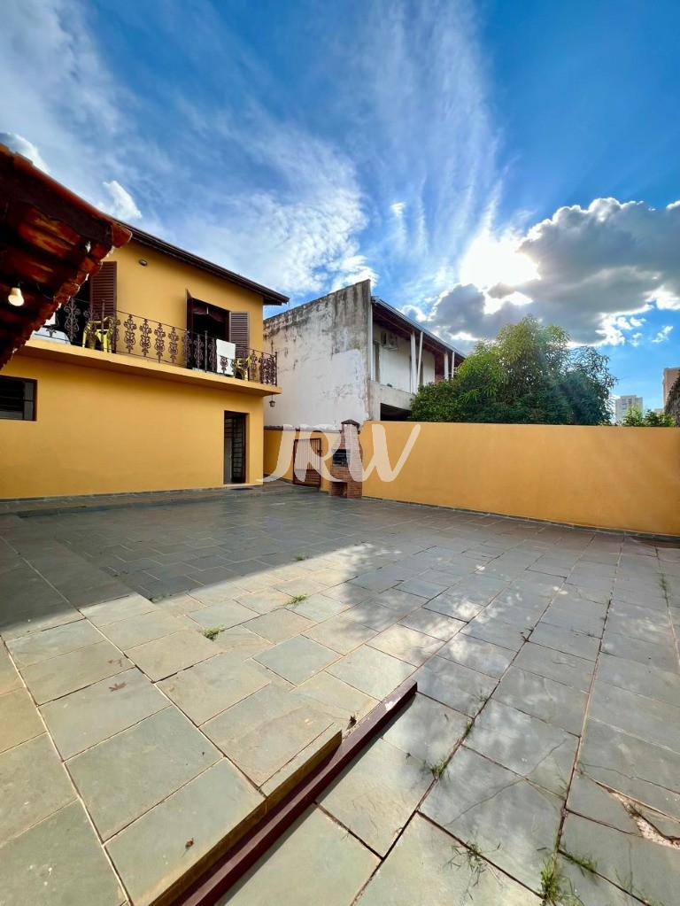Prédio Inteiro à venda com 4 quartos, 250m² - Foto 2