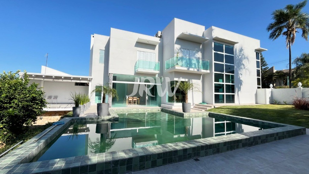 Casa de Condomínio para alugar com 3 quartos, 720m² - Foto 1