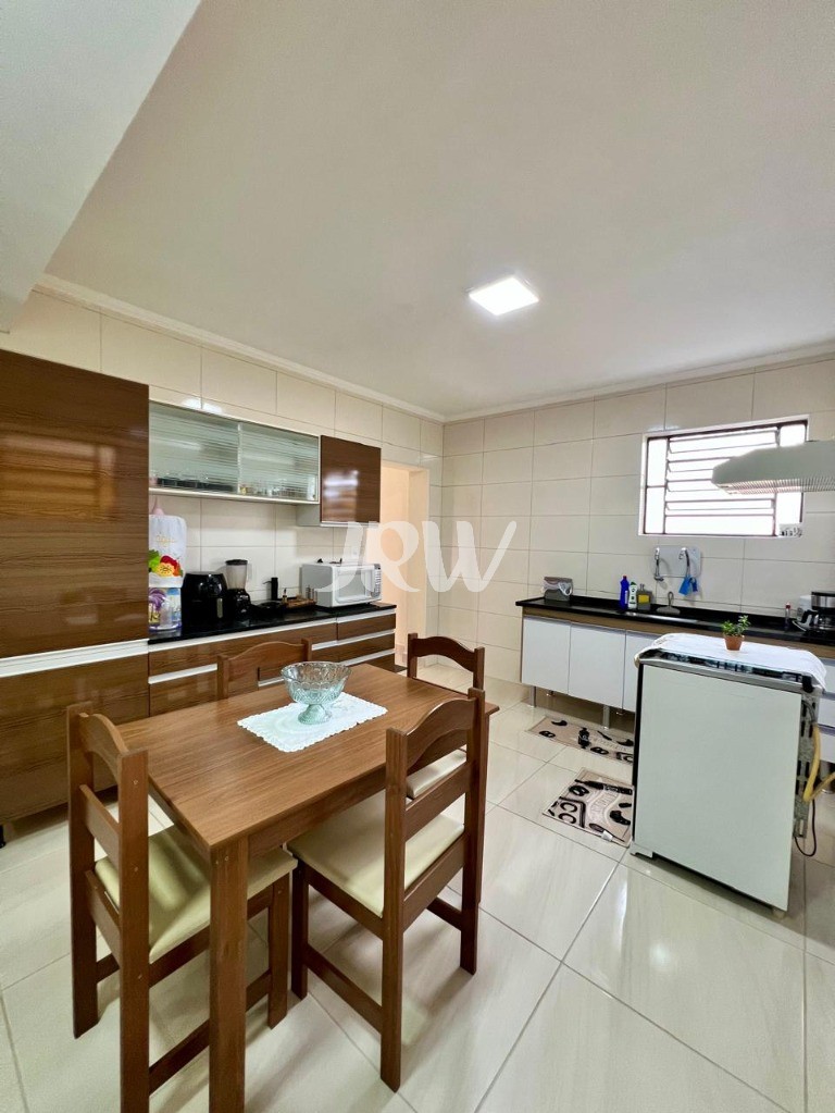Prédio Inteiro à venda com 4 quartos, 250m² - Foto 10