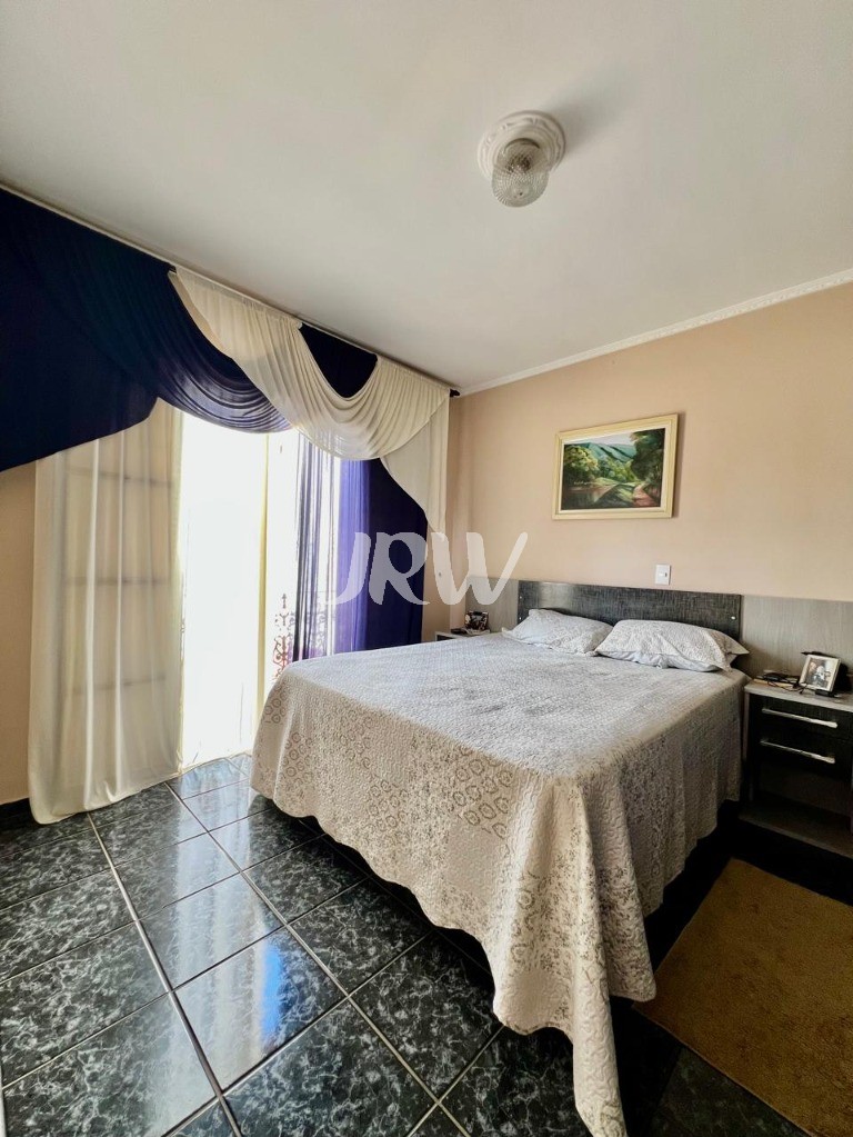 Prédio Inteiro à venda com 4 quartos, 250m² - Foto 15