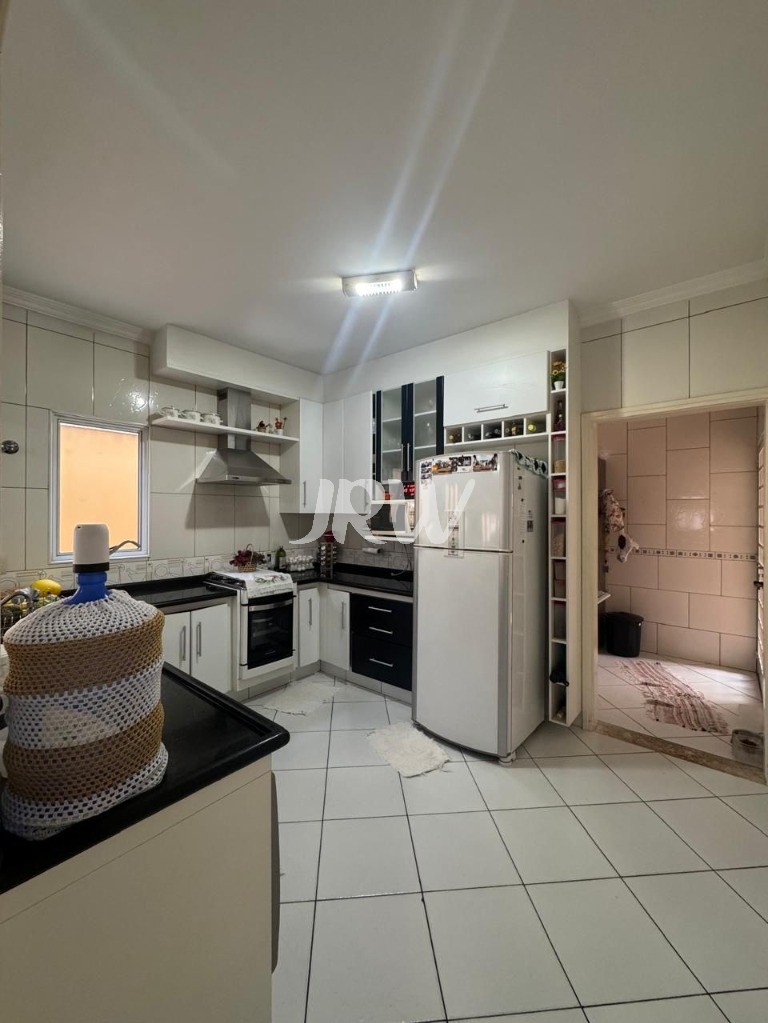 Casa, 3 quartos, 250 m² - Foto 6