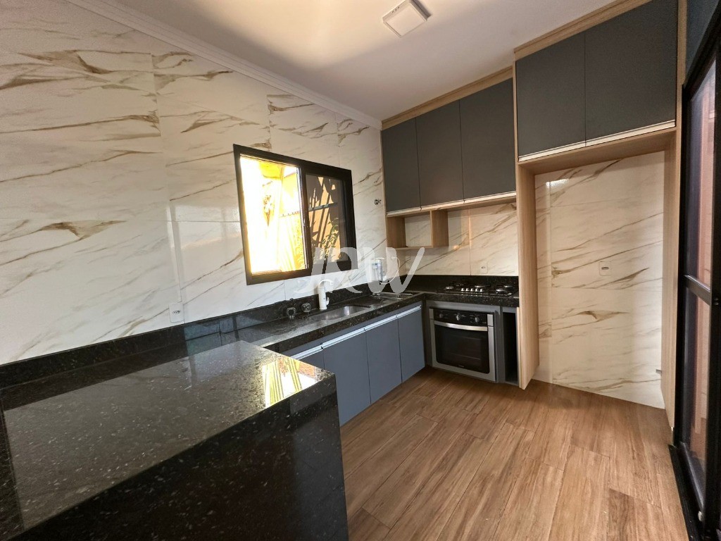 Casa à venda com 2 quartos, 150m² - Foto 9