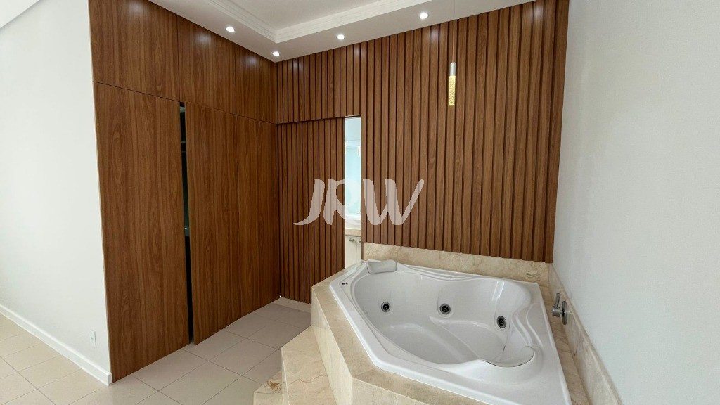 Casa de Condomínio para alugar com 3 quartos, 720m² - Foto 28