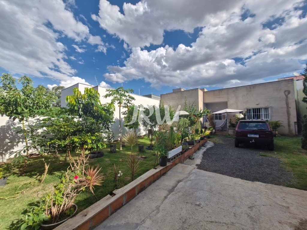 Casa, 2 quartos, 300 m² - Foto 1