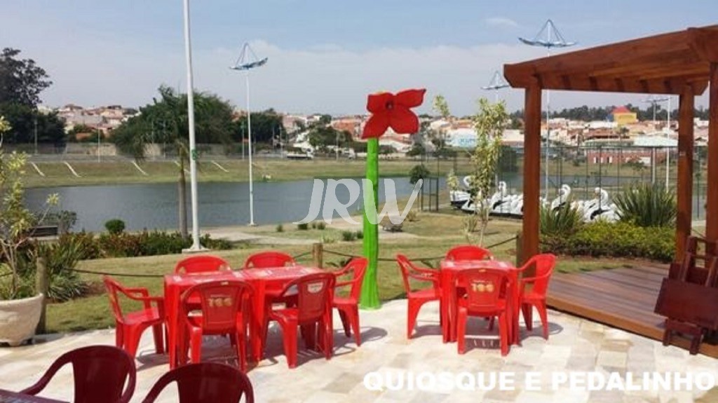 Casa à venda com 1 quarto, 250m² - Foto 9