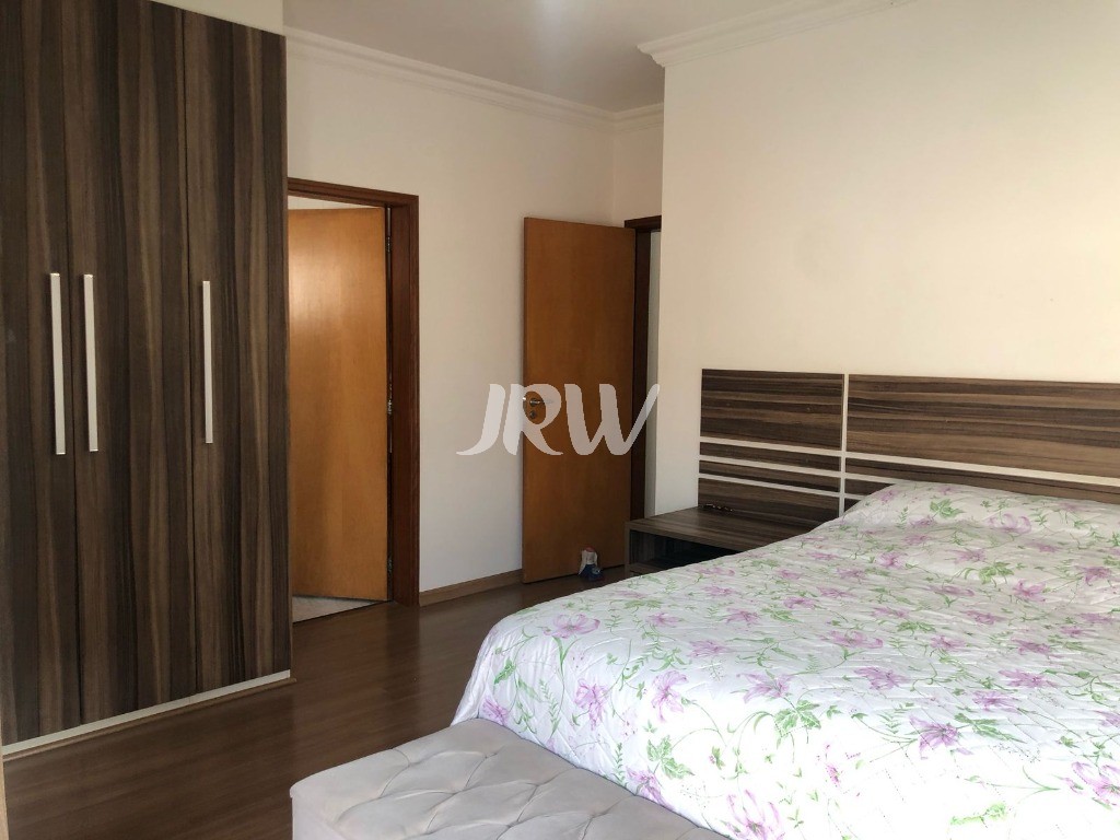 Casa, 4 quartos, 360 m² - Foto 26