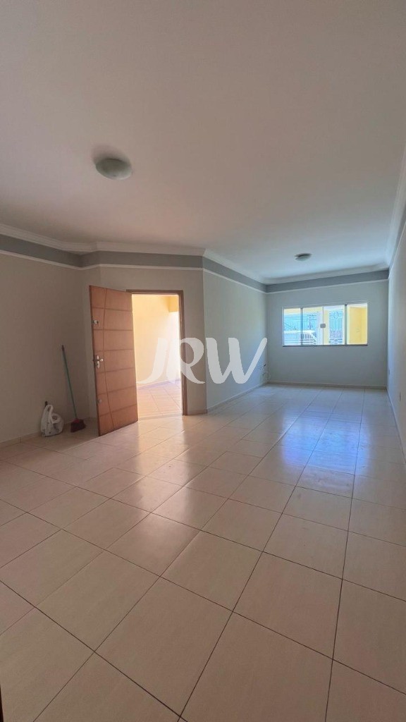 Casa à venda com 3 quartos, 171m² - Foto 3