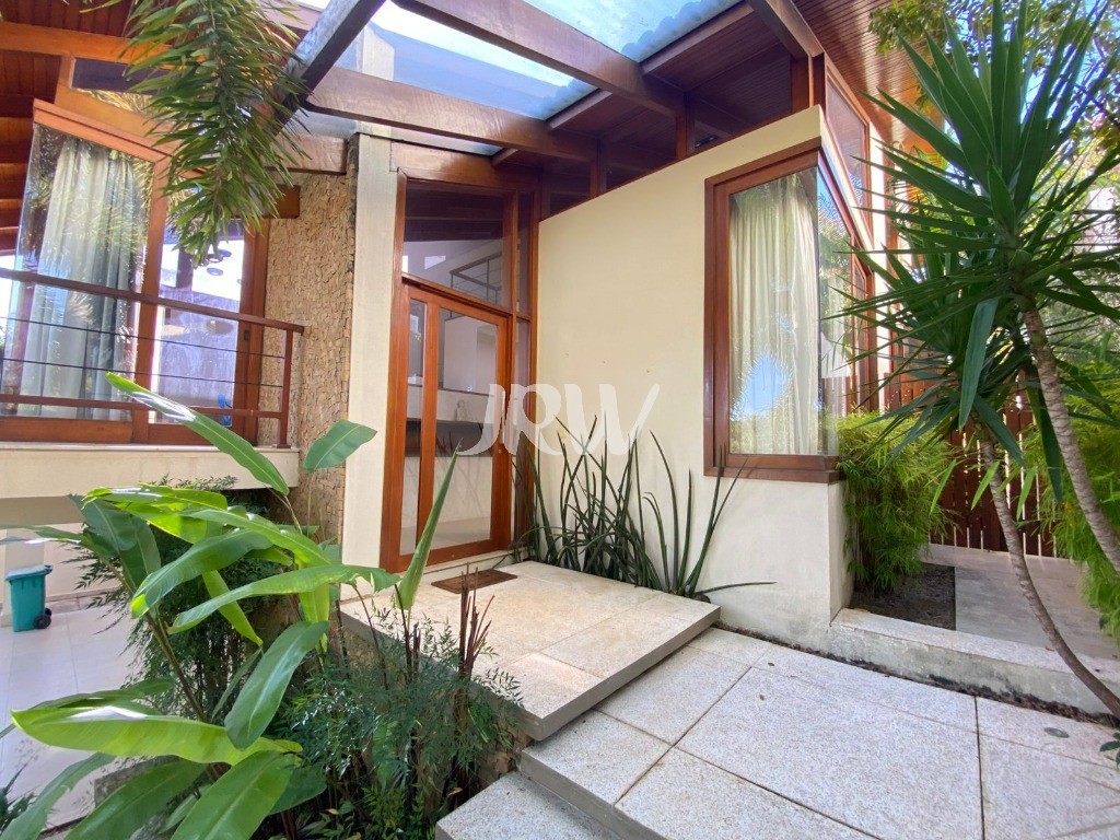 Casa de Condomínio à venda com 3 quartos, 531m² - Foto 4