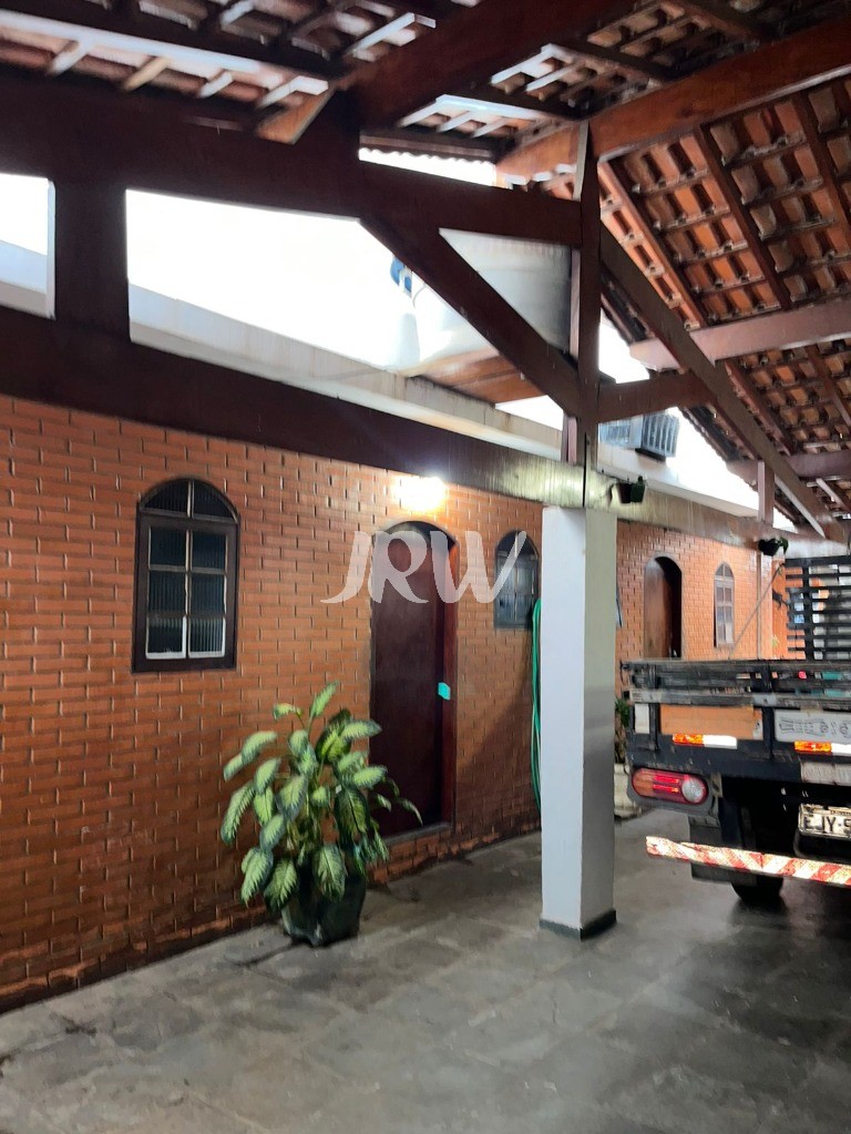 Casa, 5 quartos, 250 m² - Foto 2