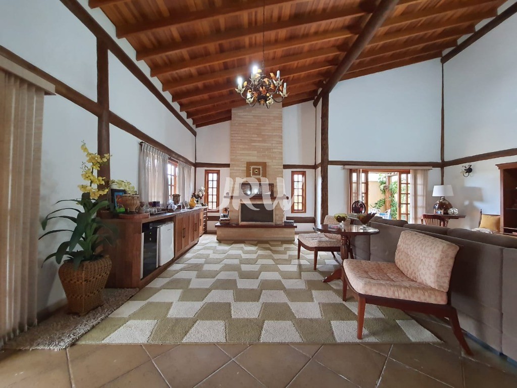 Chácara, 5 quartos, 1000 m² - Foto 1