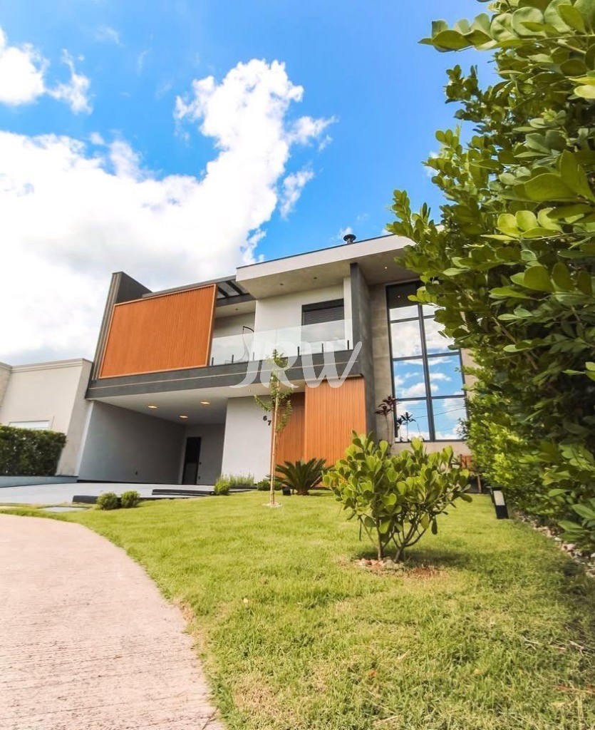Casa de Condomínio à venda com 3 quartos, 360m² - Foto 1